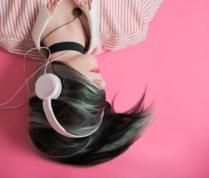 Die Schweden kommen! Storytel, Nextory, BookBeat vs. Audible, Thalia, bücher.de und audioteka